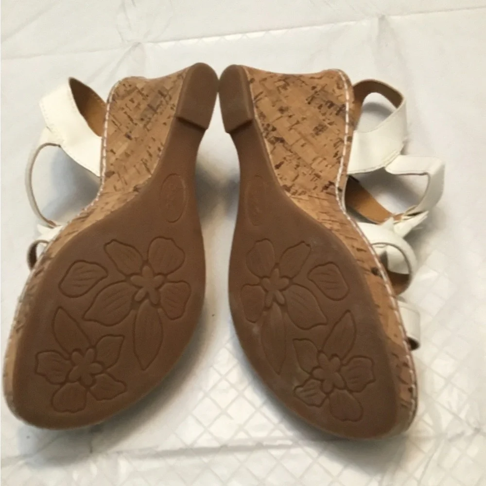 White Floral Wedge Sandals by
